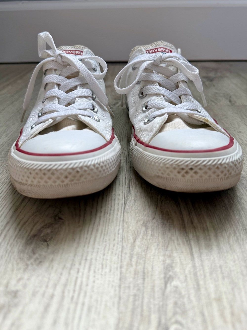 Converse - White Low-Top Sneakers with Red and Navy Blue Accents - size 6 - Picture 8 of 8